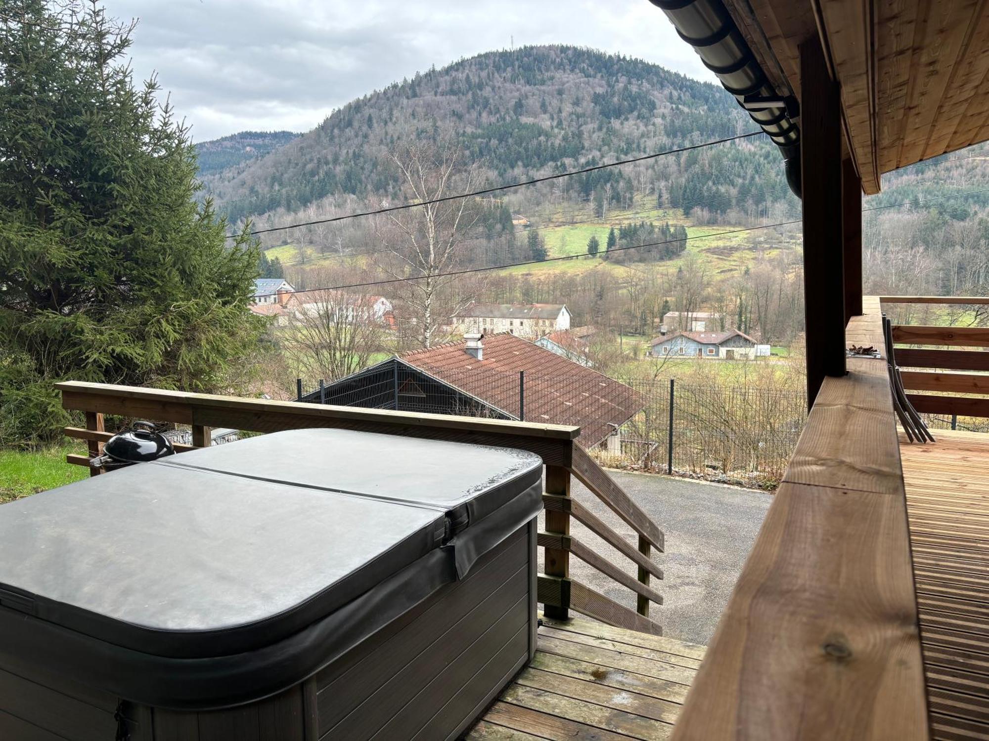 Chalet Du Faubourg & Jacuzzi, Proximite Gerardmer & La Bresse Rochesson Buitenkant foto